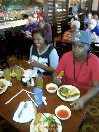 hong kong buffet photo 1